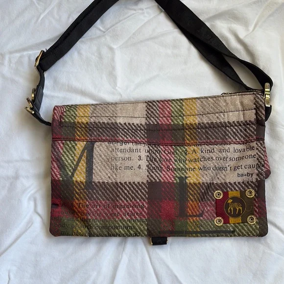 L.A.M.B. For Lesportsac Plaid Foldover Clutch with Black Strap and Gold Hardware - Picture 3 of 6